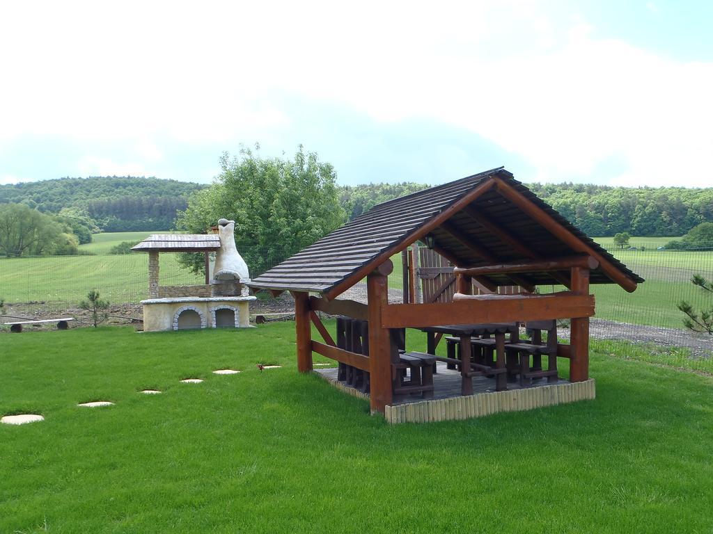 Ubytovanie Koliba Pacho - Zrub Jolanka Prievidza Ruang foto